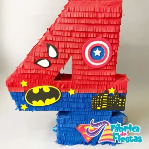 A PIÑATA SUPERHEROE NUMERO